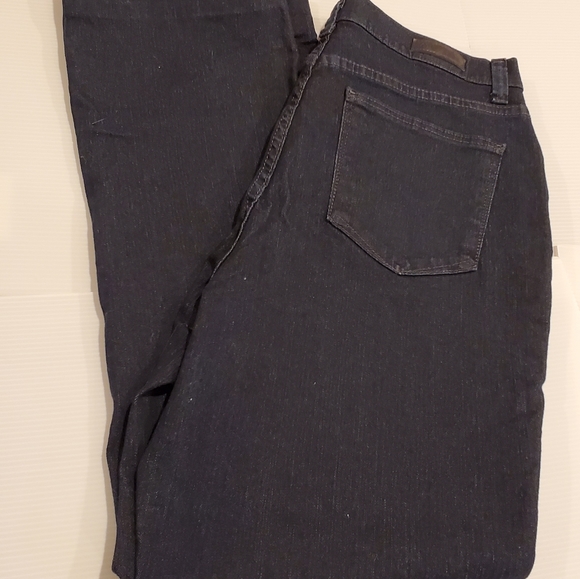 Lee Classic Fit High Rise  Straight Legs Jeans size 10 - Picture 7 of 11